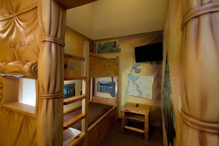 Room 16 of 46