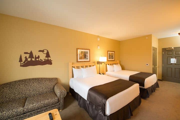 Room 3 of 41